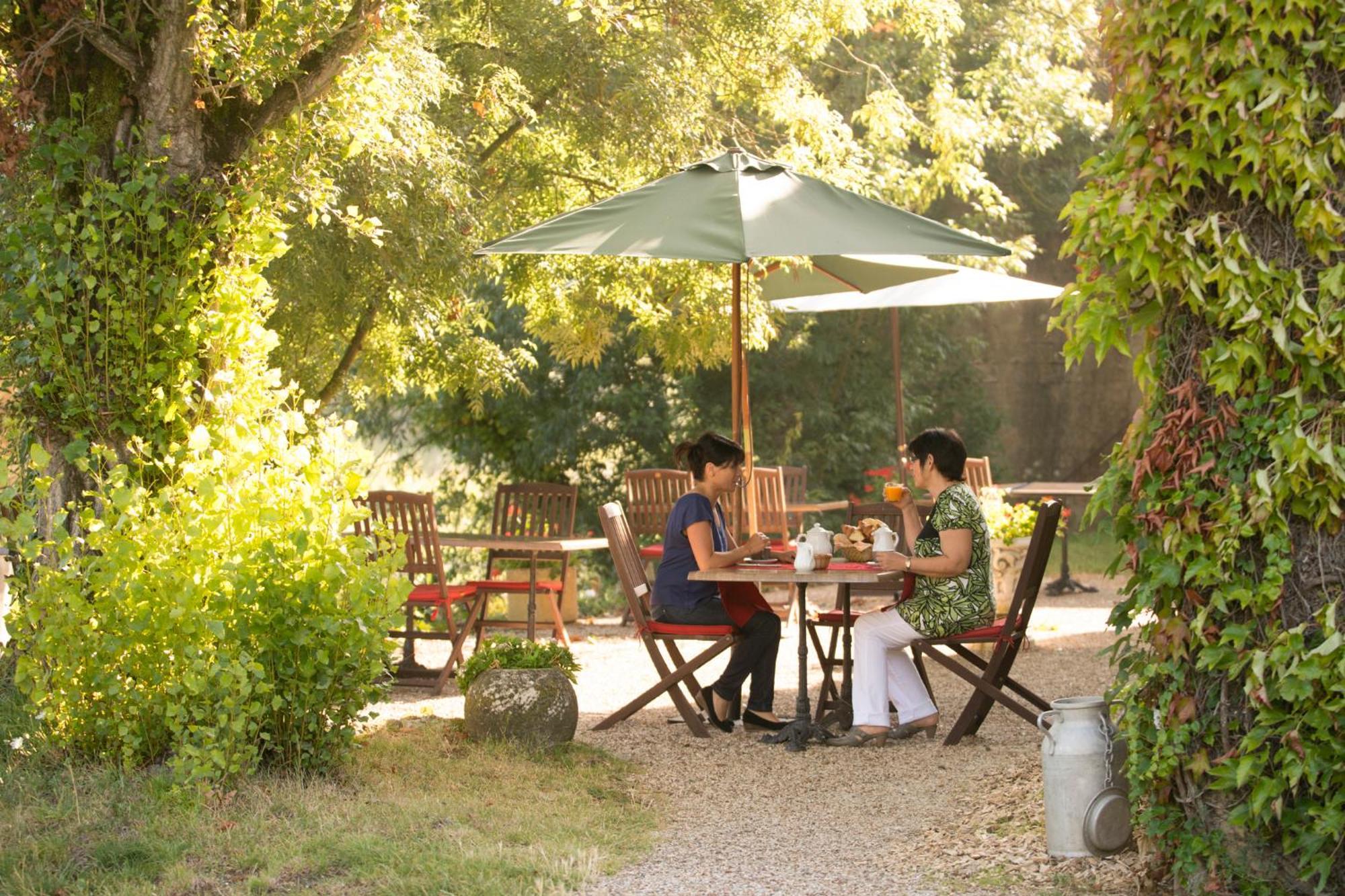 Logis Auberge De La Riviere Les Velluire-sur-Vendee Экстерьер фото