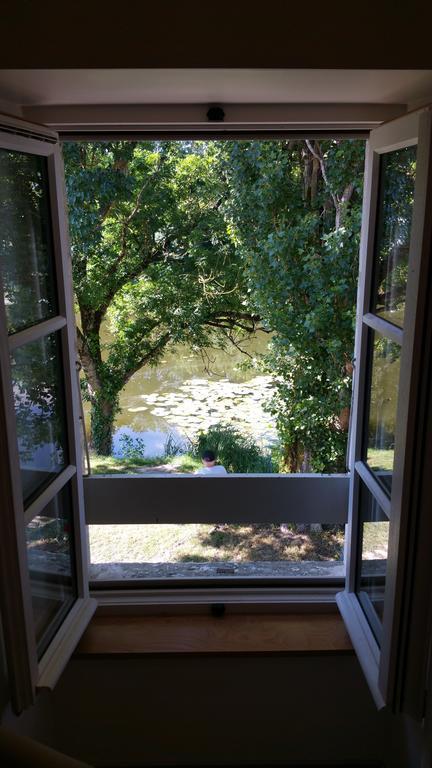 Logis Auberge De La Riviere Les Velluire-sur-Vendee Экстерьер фото