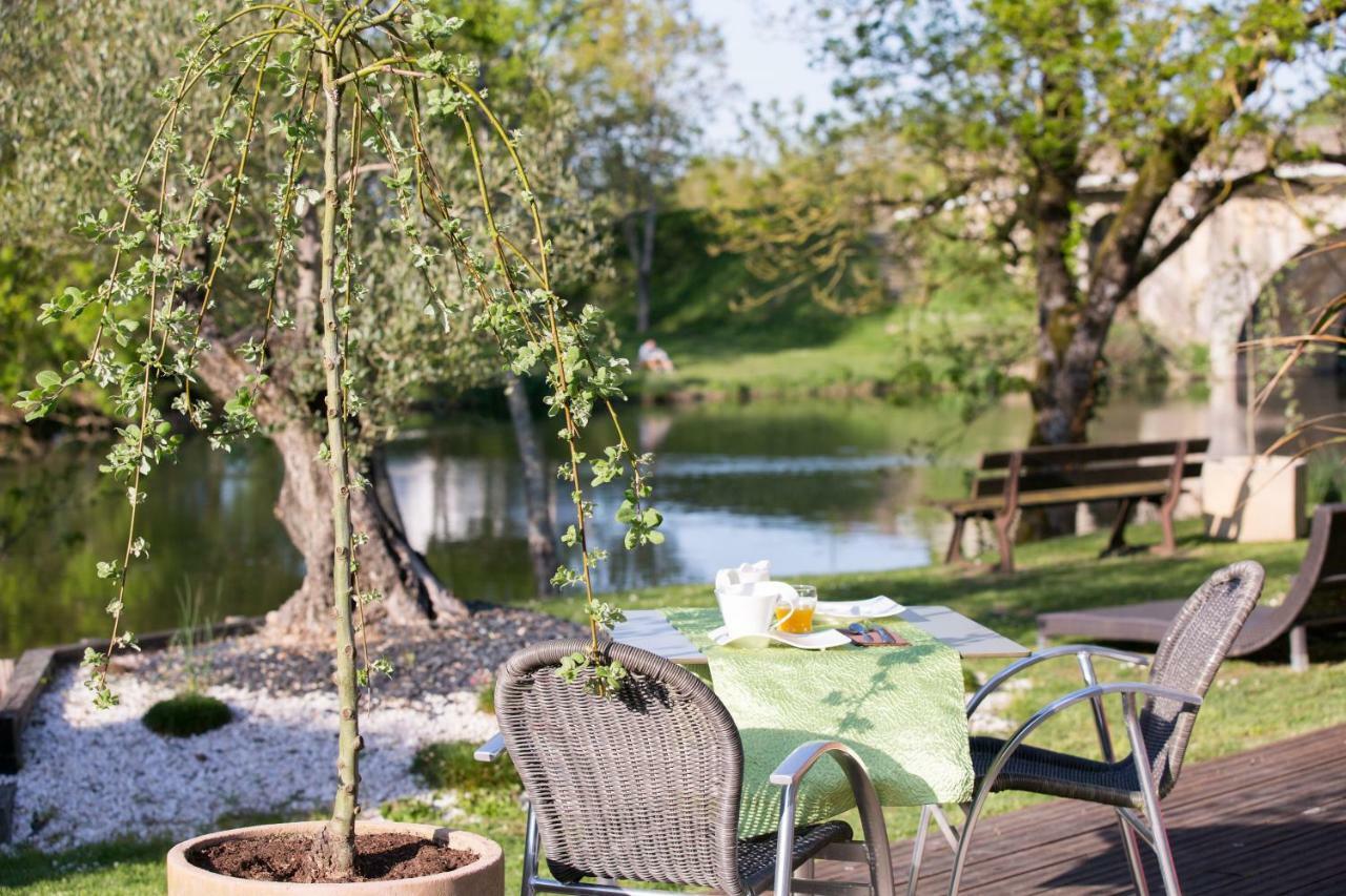 Logis Auberge De La Riviere Les Velluire-sur-Vendee Экстерьер фото